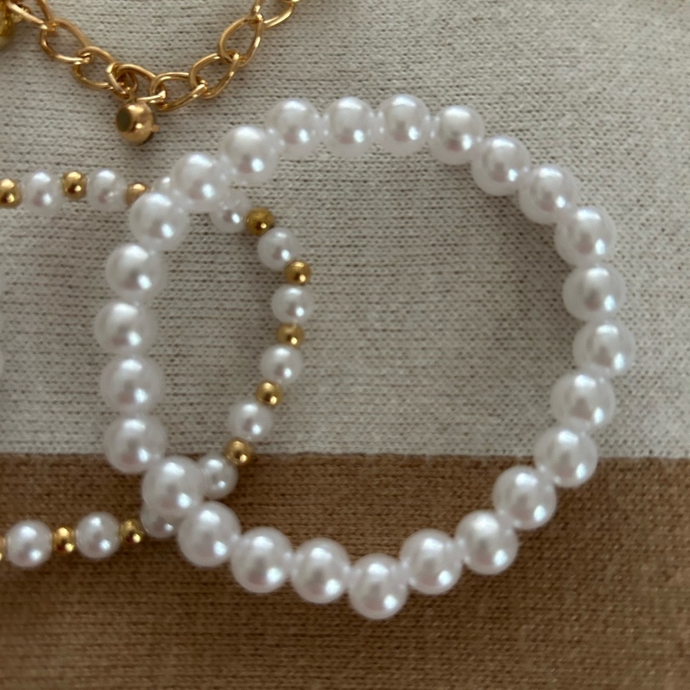 Elegant Gold and Pearl Bracelets Fun Bracelet Set - Picture 7 of 8